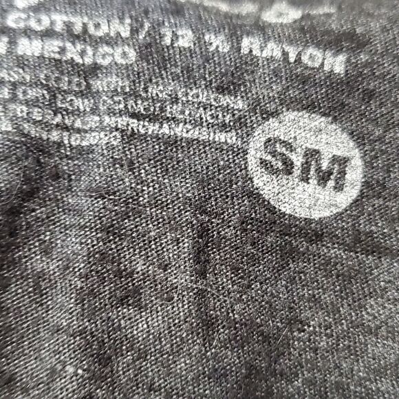 Rolling Stones Oversized Gray & Red Graphic T-Shirt - Picture 3 of 4